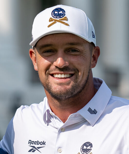 LIV Golfs finansieringsuro setter DeChambeau, Rahm og en splittet golfverden på tå hev
