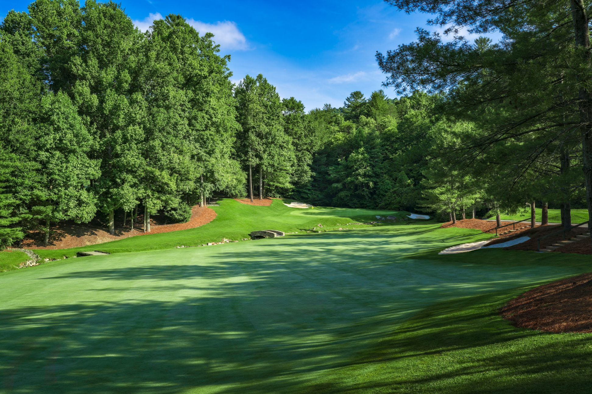 Golfbane i fjellterreng ved Champion Hills i North Carolina.